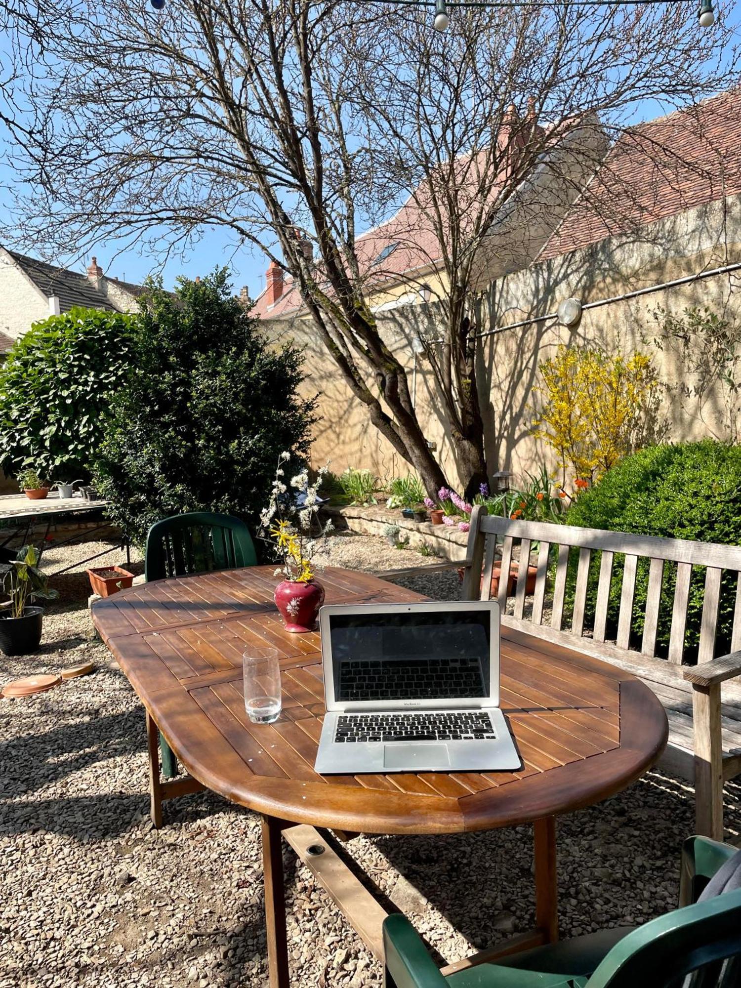 L'Escapade Place Voltaire Vermenton 외부 사진